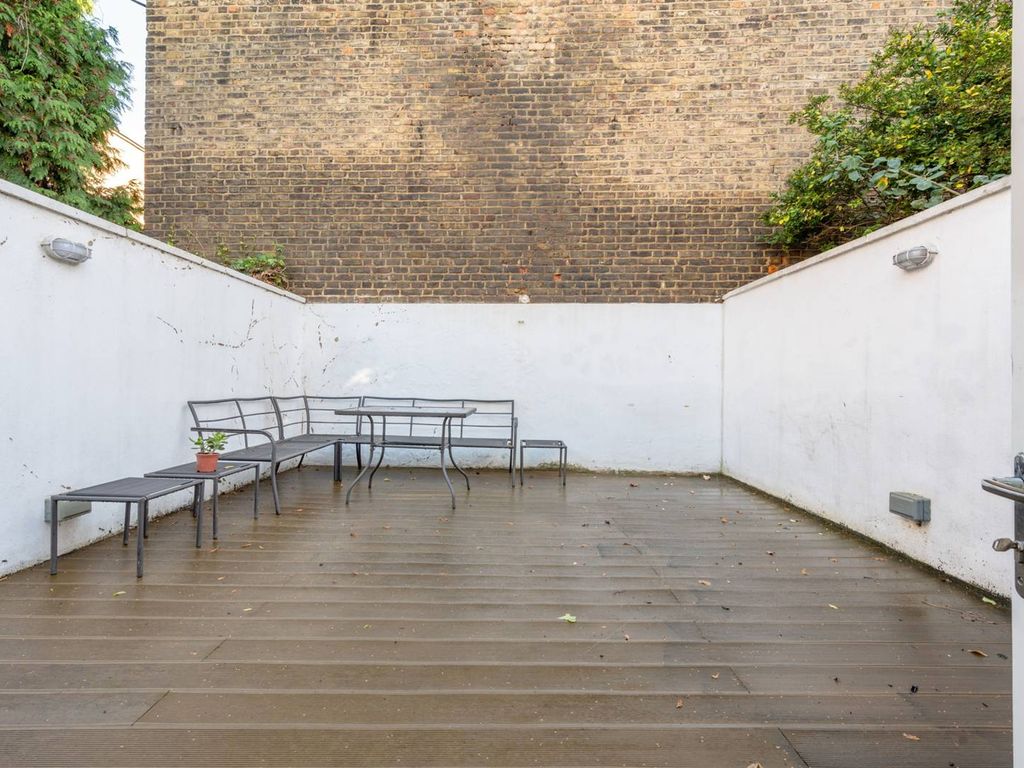 Hugon Road, South Park, London SW6