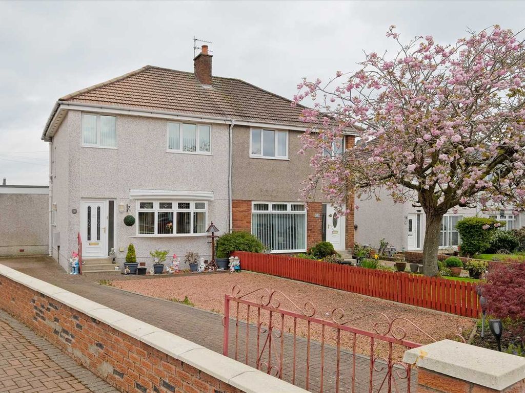 4 bed semidetached house for sale in Greenhall Place, Blantyre