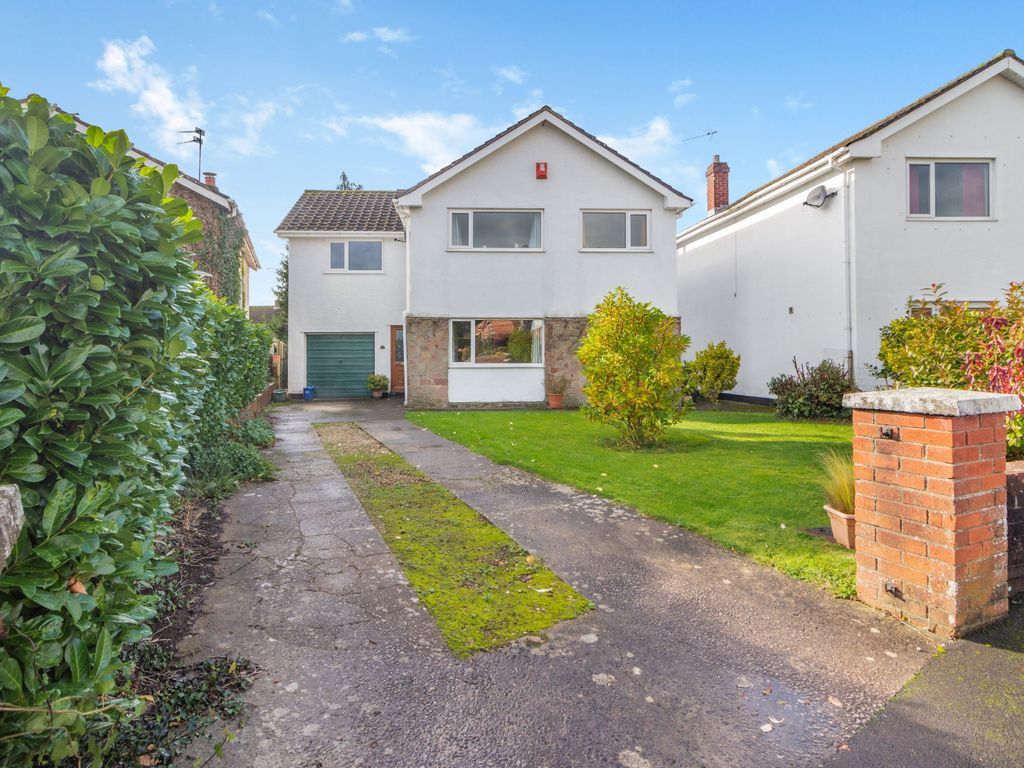 5 bed detached house for sale in Langley Close, Magor, Caldicot