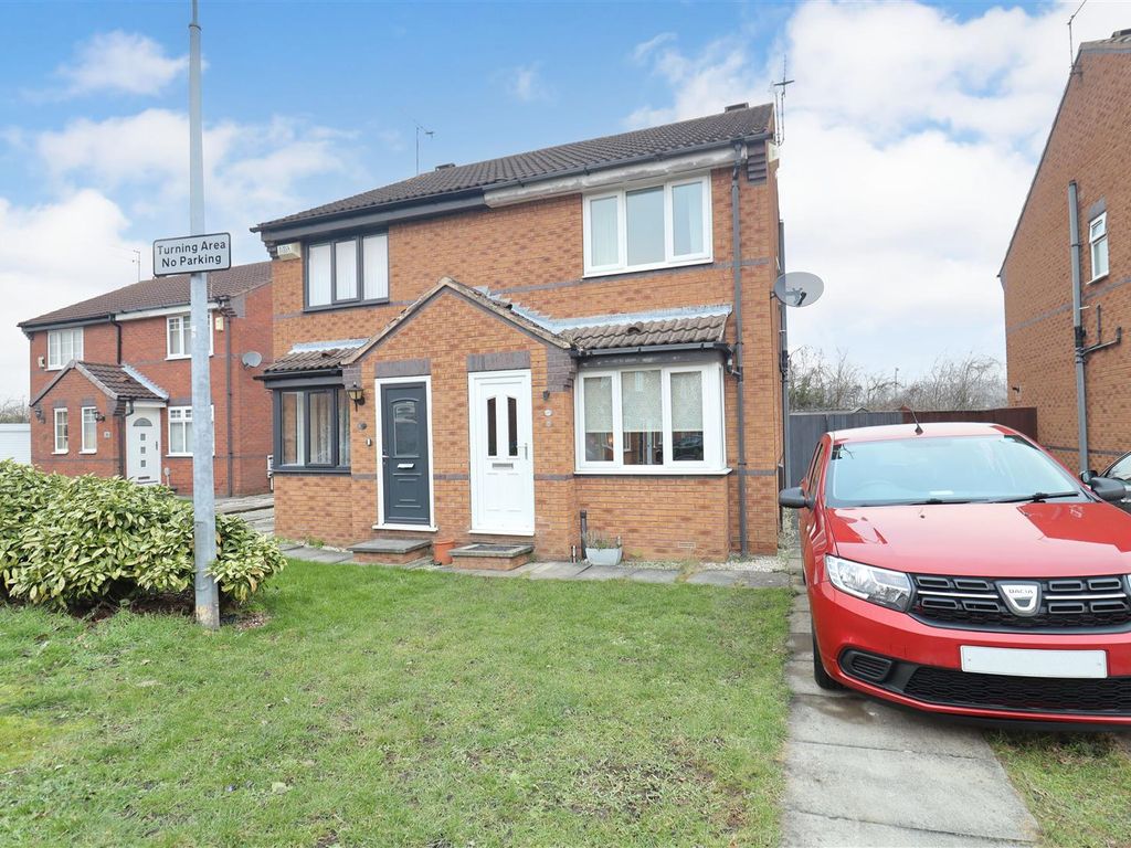 2 bed semidetached house for sale in Cawthorne Drive, Hull HU4 Zoopla