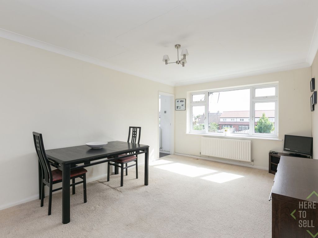 2 bed for sale in Sinclair Road, Chingford E4, £300,000 Zoopla