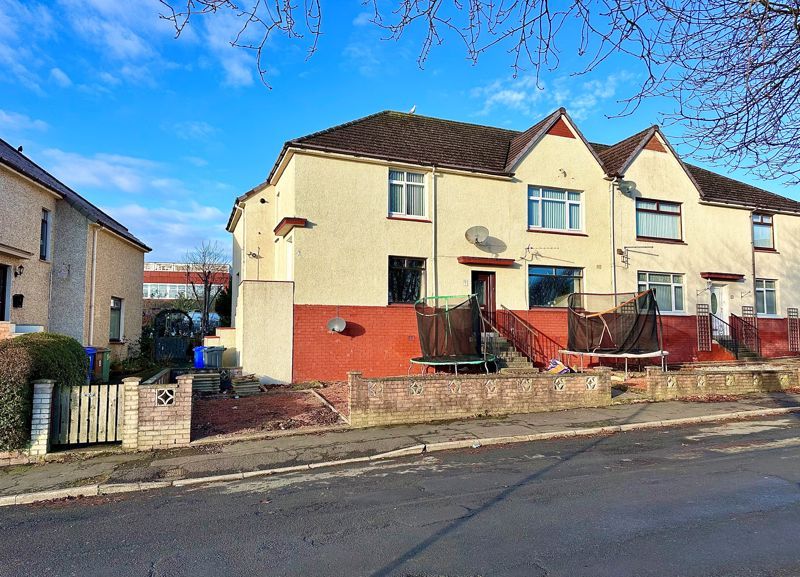 3 bed flat for sale in Glebe Crescent, Maybole KA19, £65,000 Zoopla