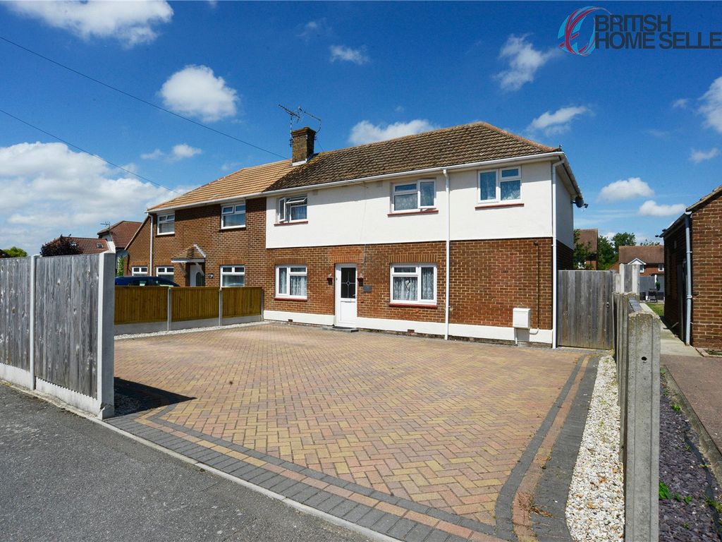 4 bed semidetached house for sale in Mill Green, Eastry, Sandwich