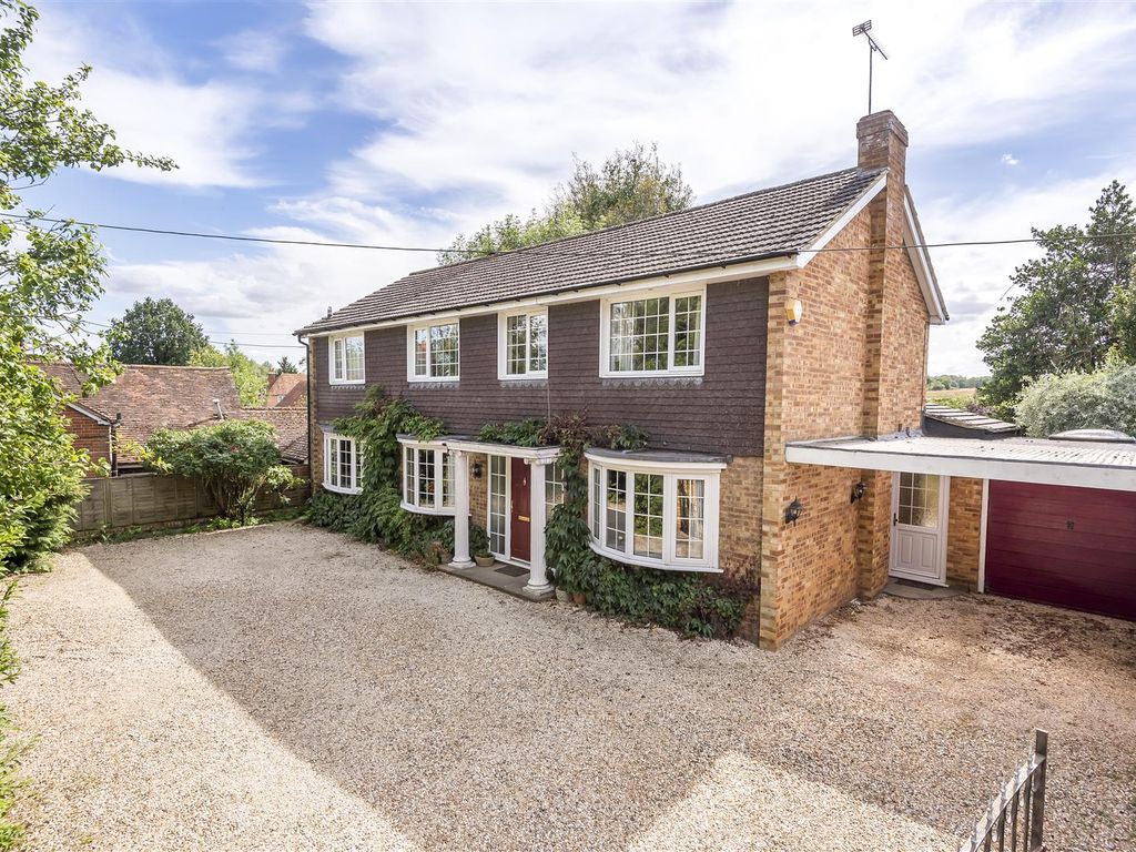 5 bed detached house for sale in Eversley Road, Arborfield Cross