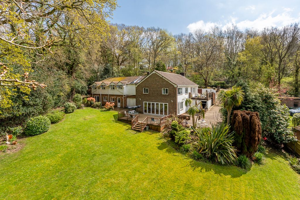 6 bed detached house for sale in Kew Lane, Bursledon SO31 Zoopla