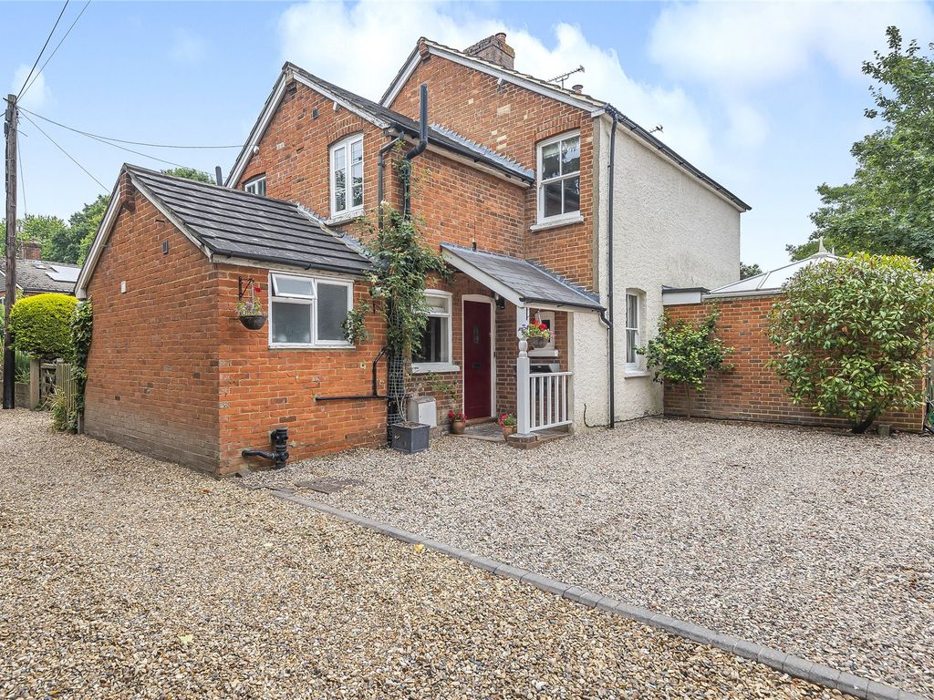 2 bed semidetached house for sale in Pirbright, Woking GU24, £650,000