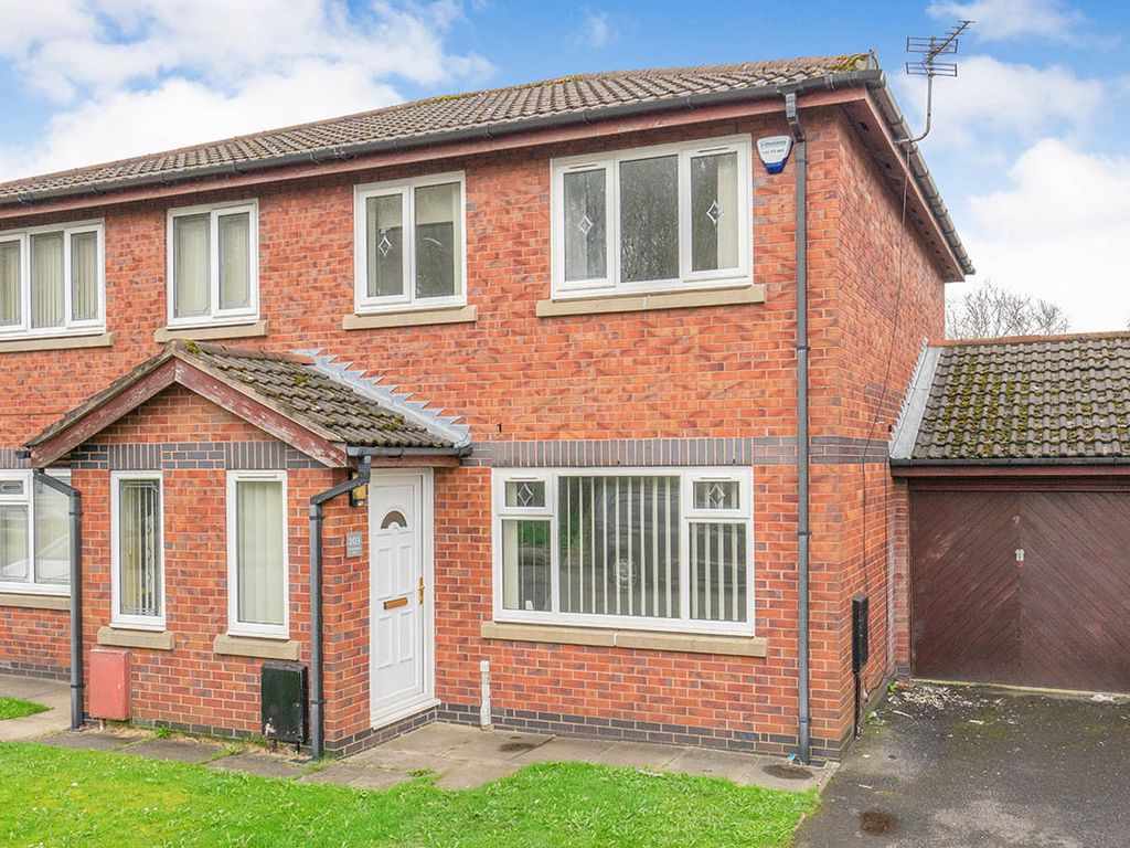 3 bed semidetached house for sale in South Radford Street, Salford