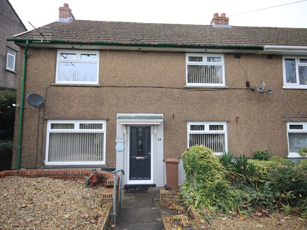 3 bed semidetached house for sale in Manor Road, Pontllanfraith