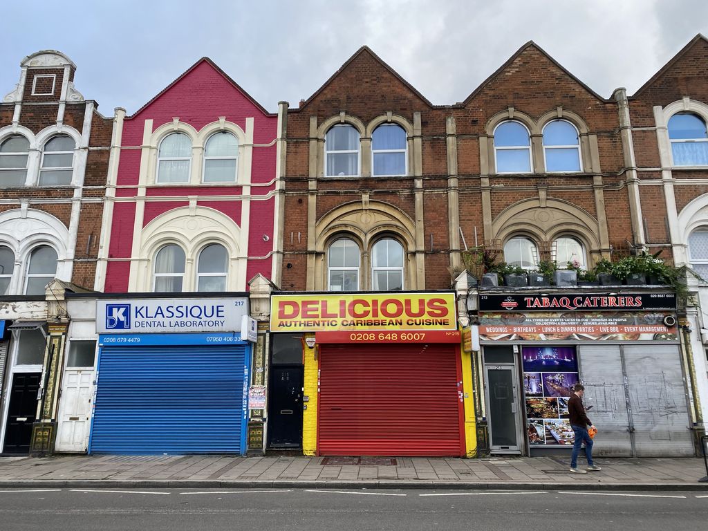 215A Streatham Road, Mitcham, Greater London CR4  