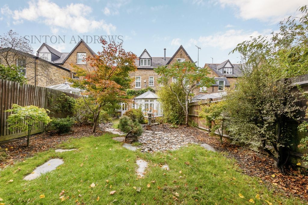 Helena Road, Ealing W5