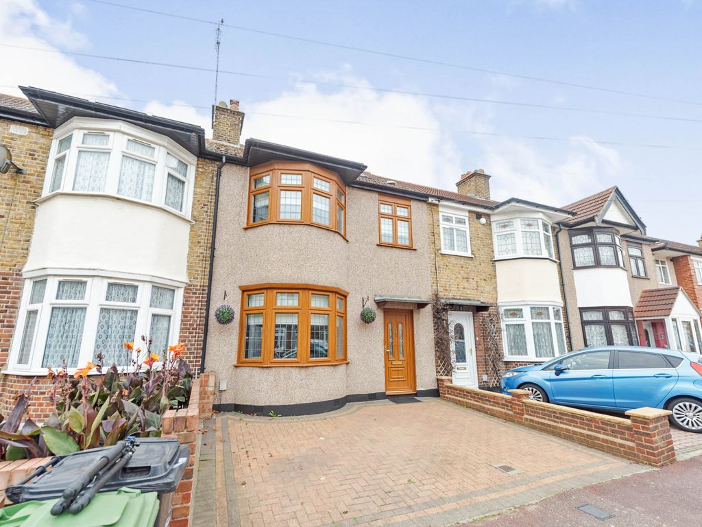 4 bed terraced house for sale in Winstead Gardens, Dagenham RM10 Zoopla
