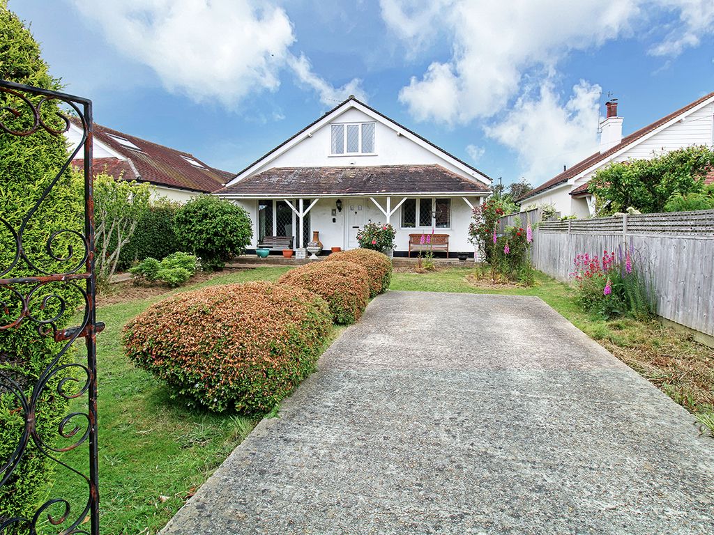 4 bed detached house for sale in Robins Drive, Rose Green, Bognor Regis