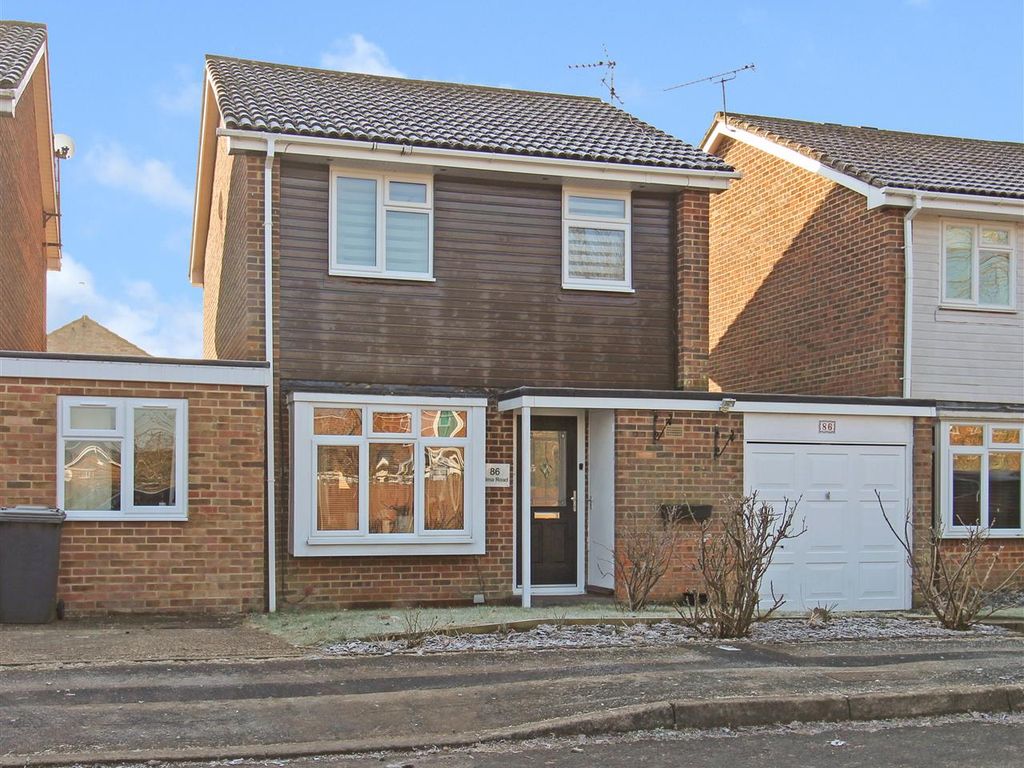 3 bed detached house for sale in Alma Road, Bordon GU35 Zoopla