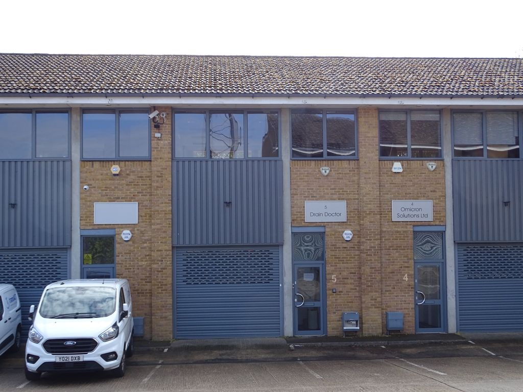 Office to let in St Albans Enterprise Centre, Porters Wood, St Albans
