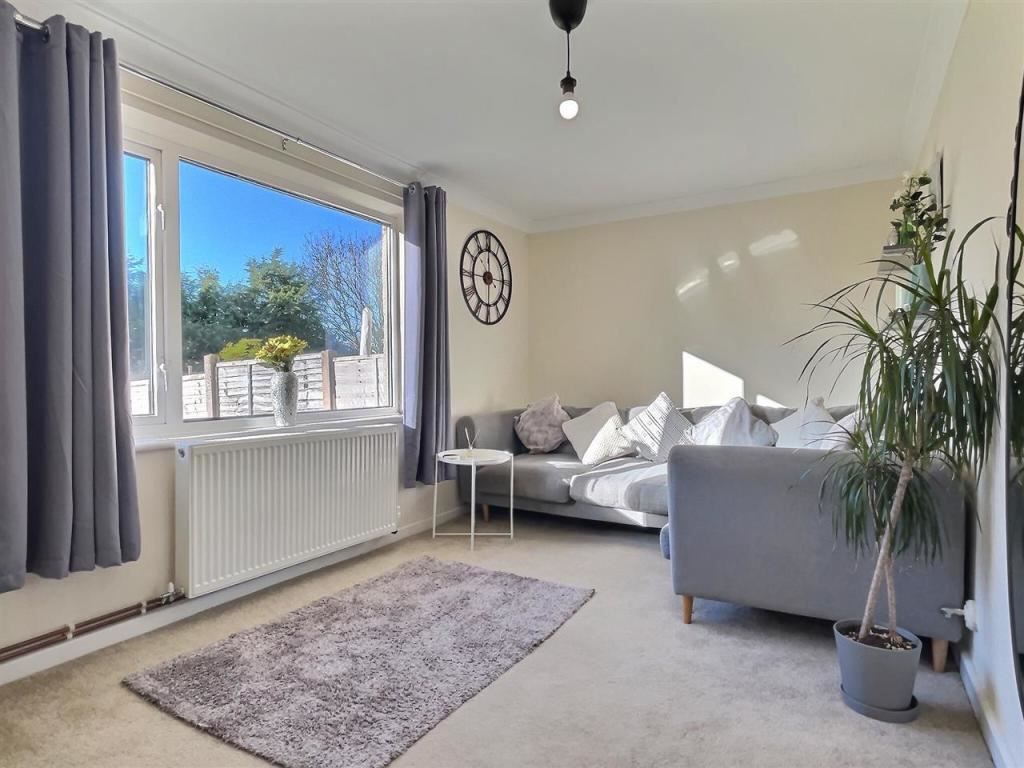 3 bed semidetached house for sale in Bagots Oak, Stafford ST17 Zoopla