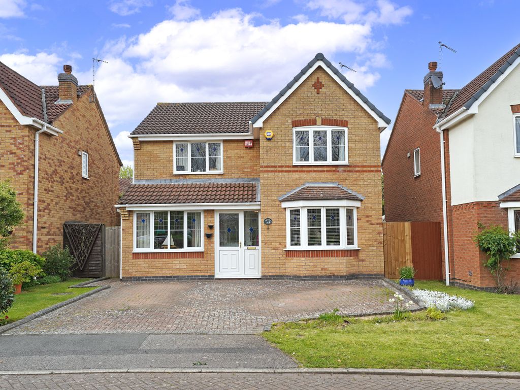 4 bed detached house for sale in Rose Crescent, Leicester Forest East