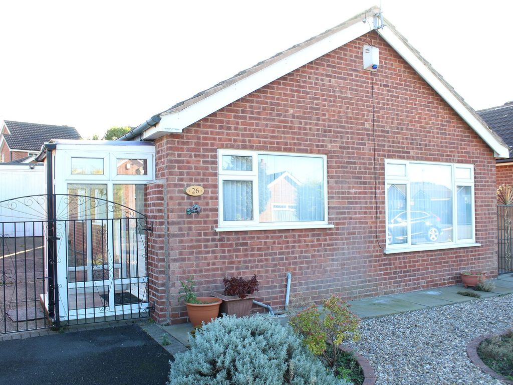 3 bed detached bungalow for sale in Burleigh Crescent, Swanwick