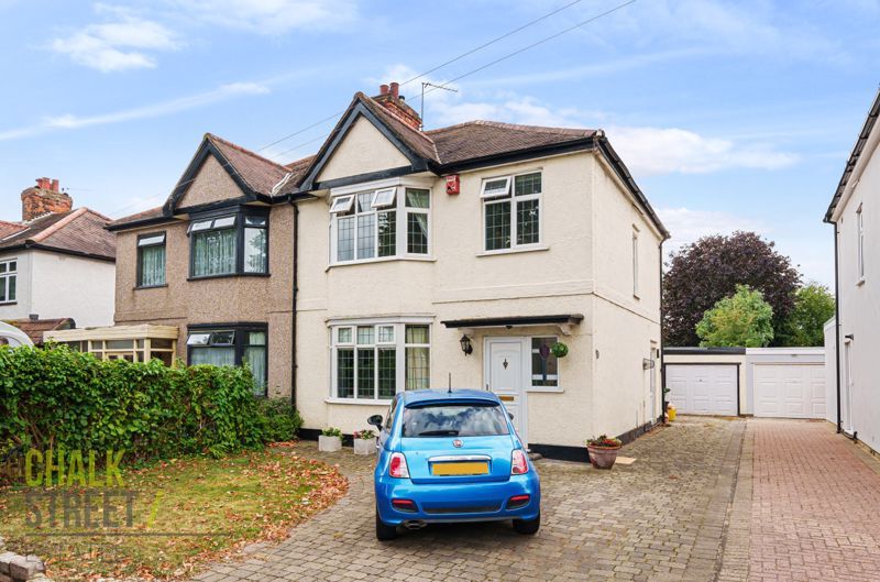 3 bed semidetached house for sale in Osborne Road, Hornchurch RM11, £