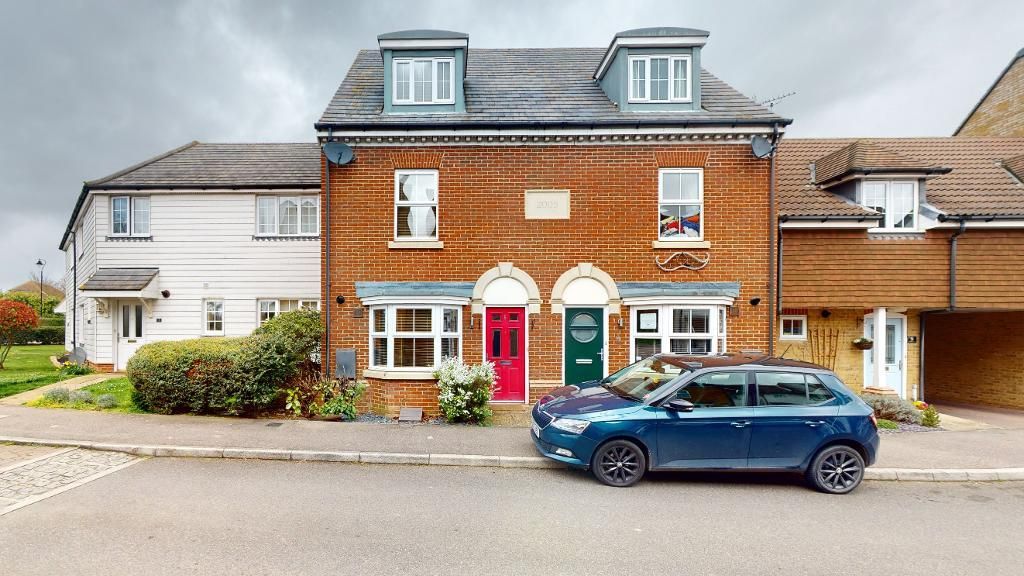 3 bed terraced house for sale in Cormorant Road, Iwade, Sittingbourne