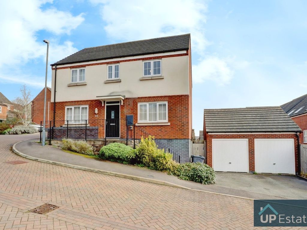 4 bed detached house for sale in Drybread Lane, Camphill, Nuneaton CV10