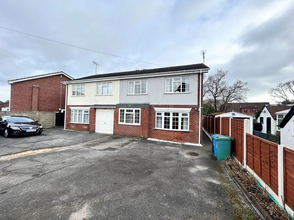 3 bed semidetached house for sale in Lake Road, Hamworthy, Poole BH15