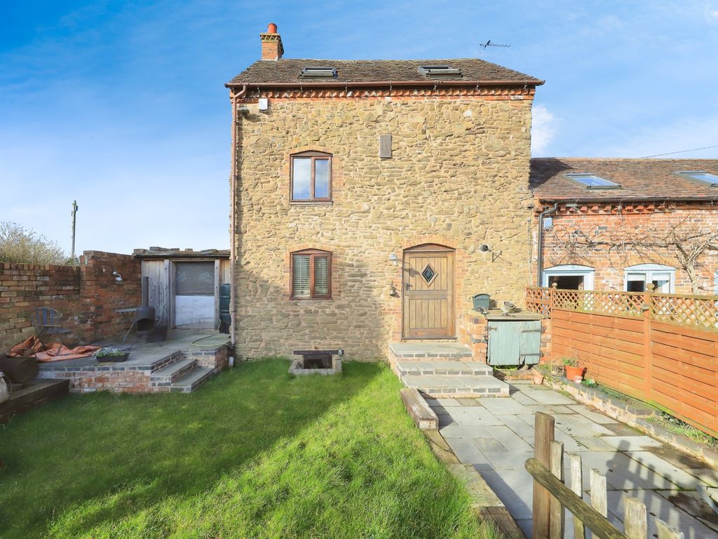2 bed barn conversion for sale in Cleobury Road, Bewdley