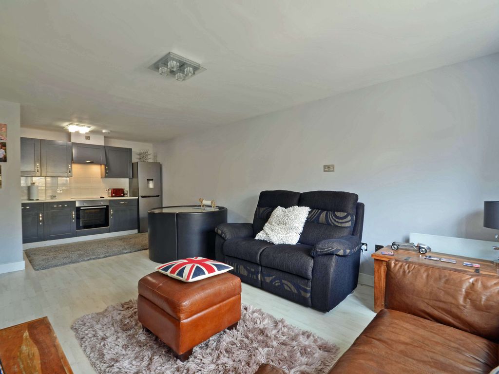 2 bed terraced house for sale in Ovaltine Court, Ovaltine Drive, Kings