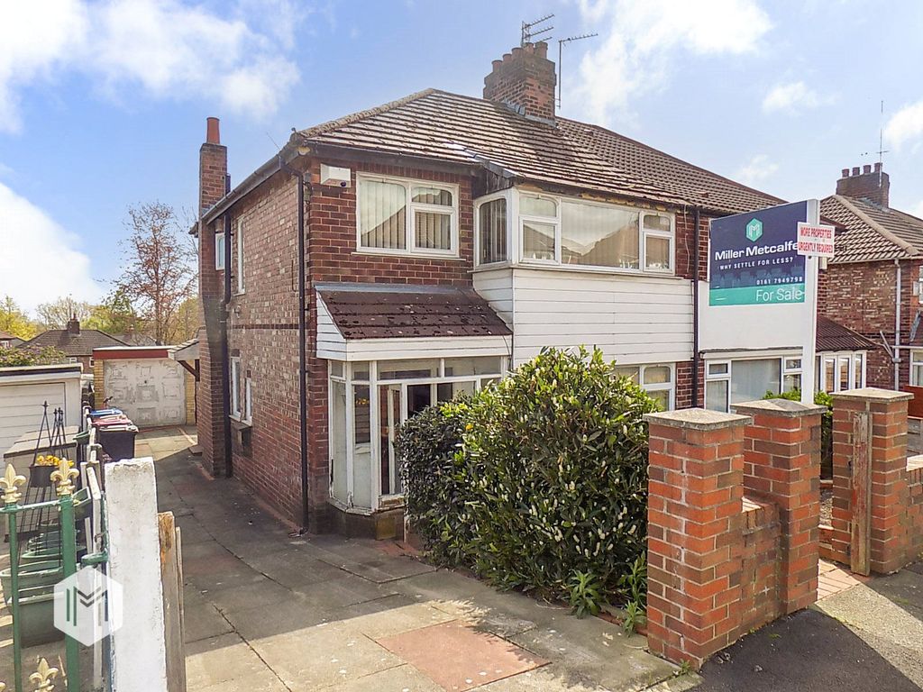 3 bed semidetached house for sale in Castleway, Salford, Greater
