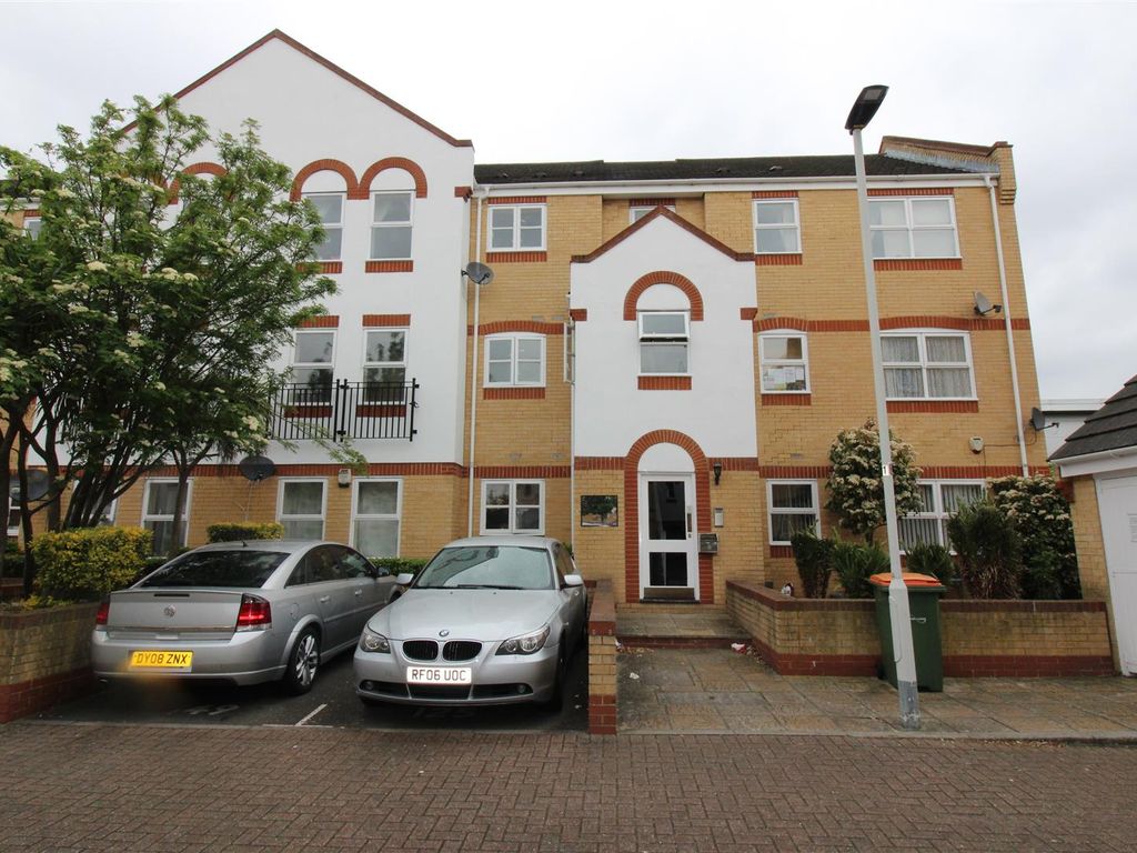 2 bed flat for sale in Angelica Drive, Beckton E6, £280,000 Zoopla