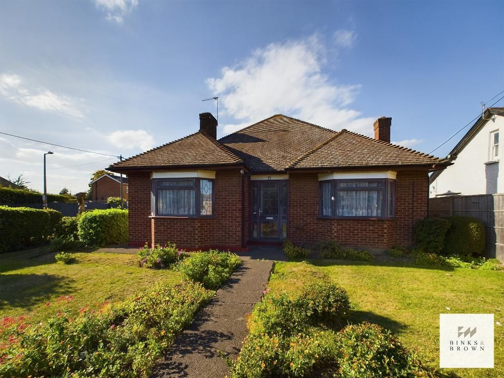 2 bed detached house for sale in Corringham Road, Stanford Le Hope