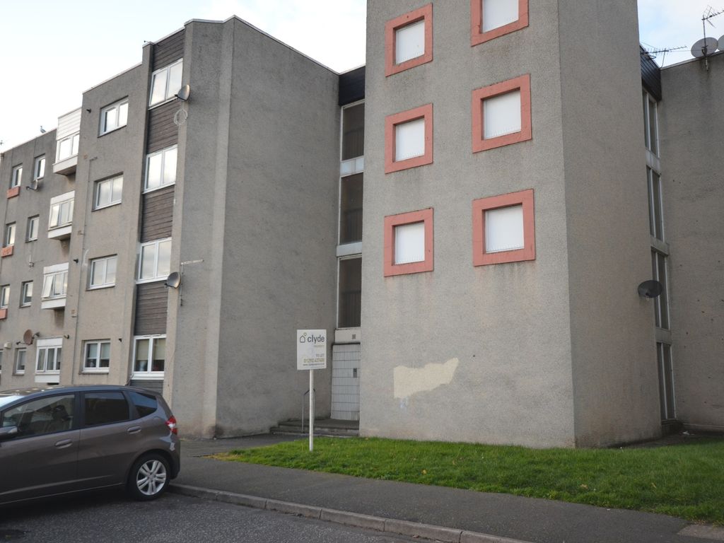 2 bed flat to rent in Square, Ayr, Ayrshire KA8, £475 pcm Zoopla