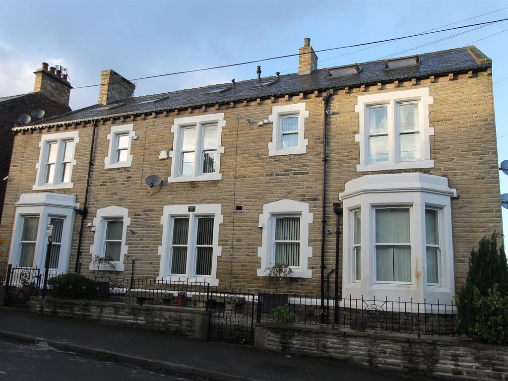 1 bed flat to rent in Western Street, Barnsley S70, £550 pcm Zoopla
