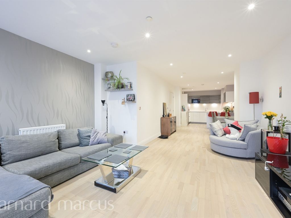 3 bed flat for sale in Blagdon Road, New Malden KT3, £635,000 Zoopla