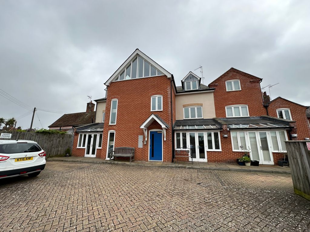 2 bed flat for sale in Kerridge Court, Barking Road, Needham Market IP6