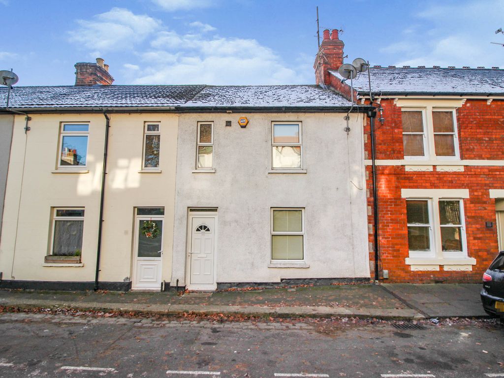 2 bed terraced house to rent in Quarry Road, Swindon SN1 Zoopla