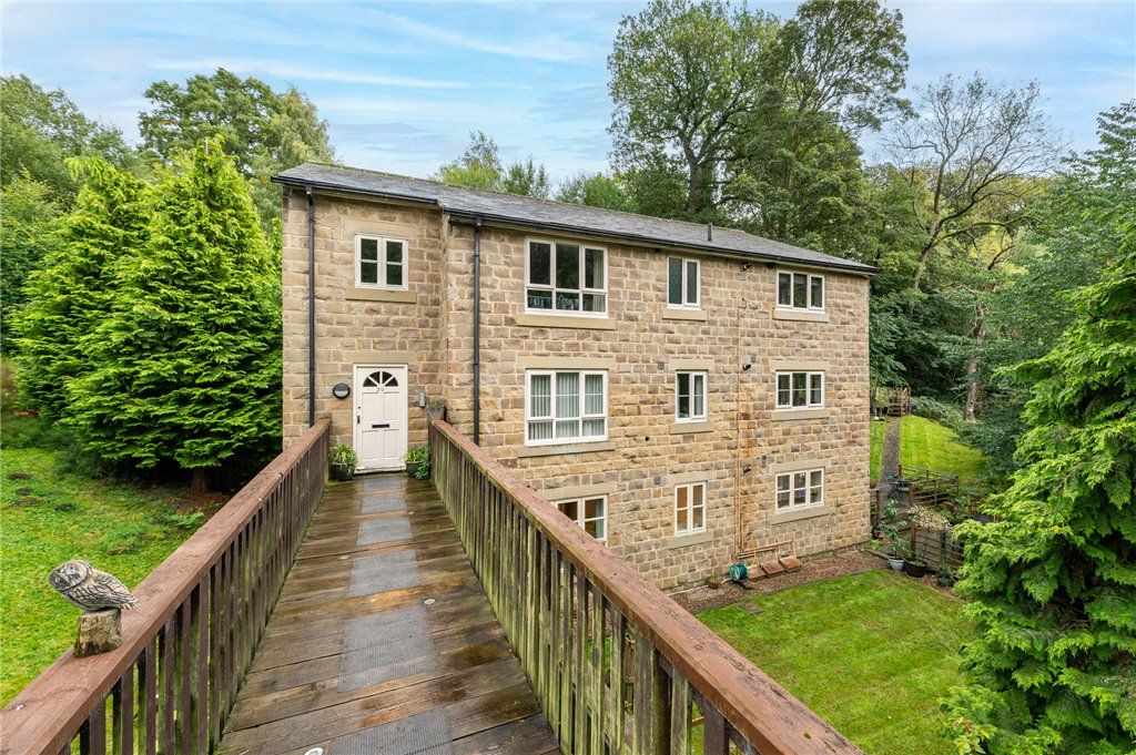 3 bed flat for sale in Stepping Stones, East Morton, West Yorkshire