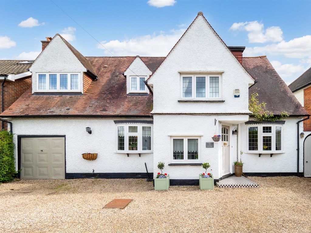 4 bed detached house for sale in Upland Road, Sutton SM2, £1,150,000