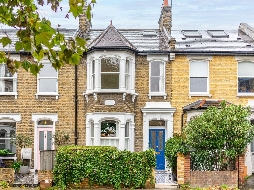 Chelmer Road, London E9  