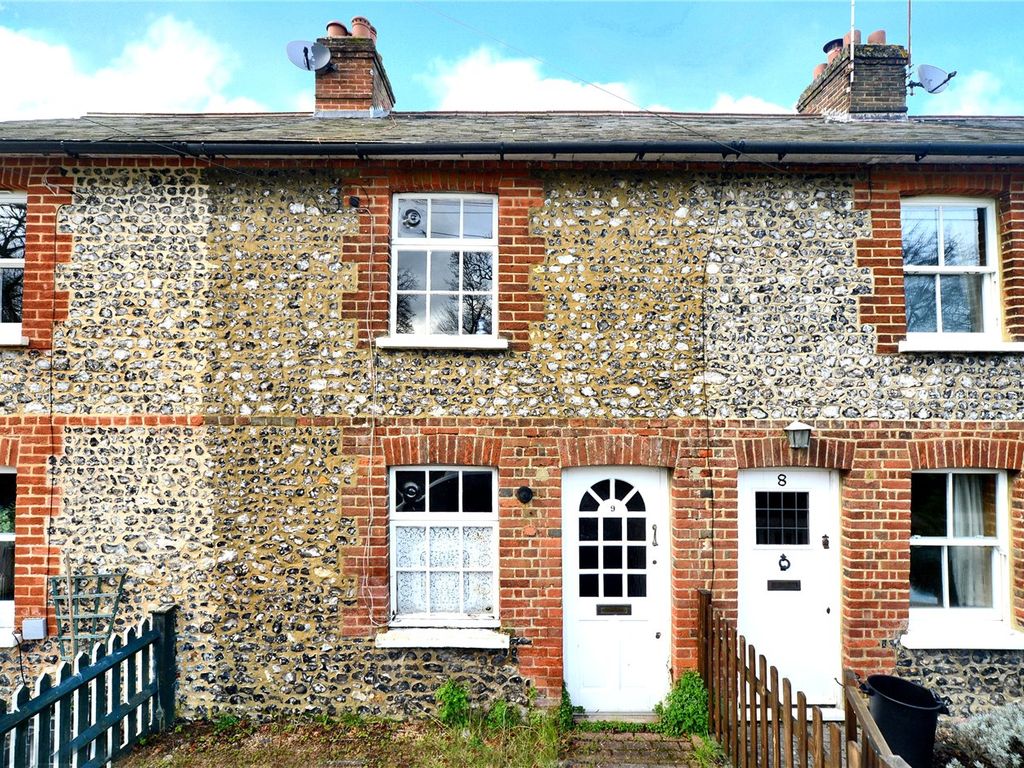 3 bed terraced house for sale in Mint Road, Banstead, Surrey SM7, £