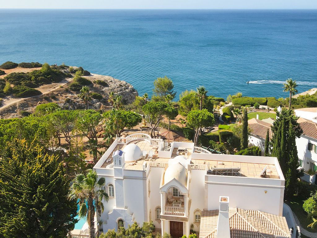 4-bed-villa-for-sale-in-carvoeiro-faro-portugal-8400-550-zoopla