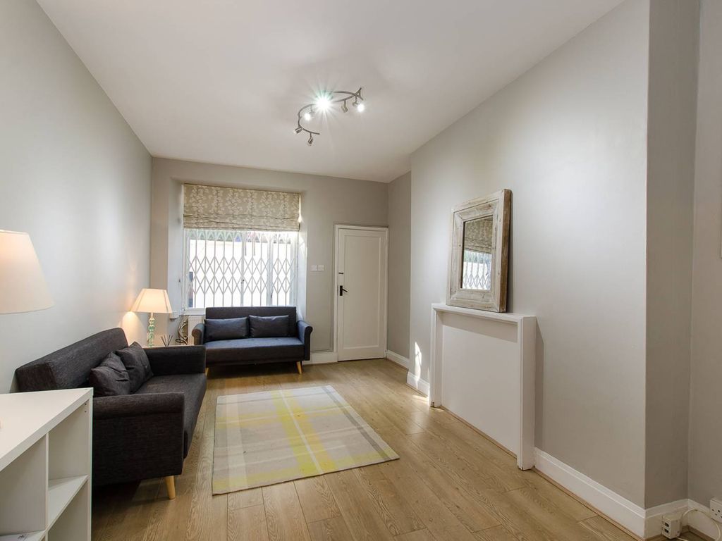 1 bed flat to rent in Nevern Square, Earls Court, London SW5 Zoopla