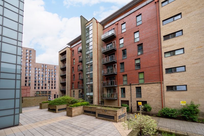 2 bed flat to rent in Porter Brook House, Ecclesall Road, Sheffield S11