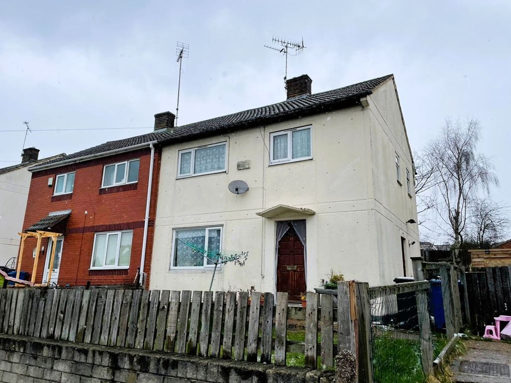 3 bed semidetached house for sale in Welland Crescent Elsecar