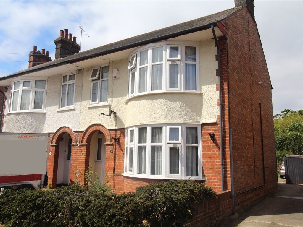3 bed semidetached house for sale in Avondale Road, Ipswich, Suffolk