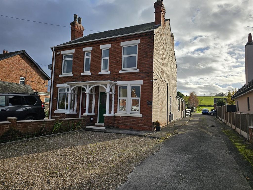 3 bed property to rent in Bonner Lane, Calverton, Nottingham NG14, £950