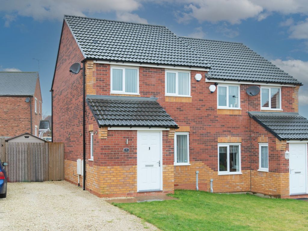 3 bed semidetached house for sale in Masefield Avenue, Holmewood S42