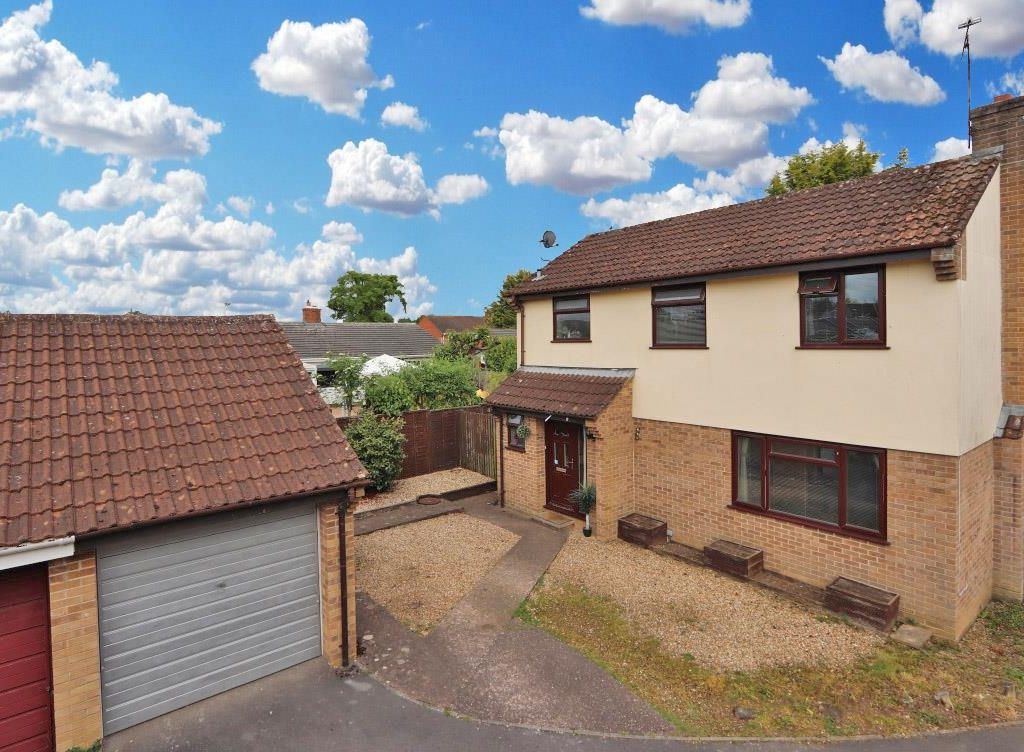 3 bed detached house for sale in Maple Close, Willand, Cullompton EX15