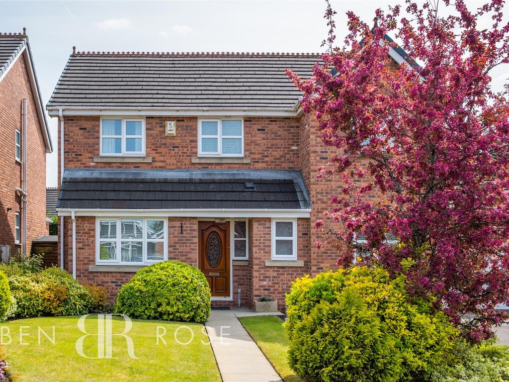 4 bed detached house for sale in The Hamlet, Heath Charnock, Chorley