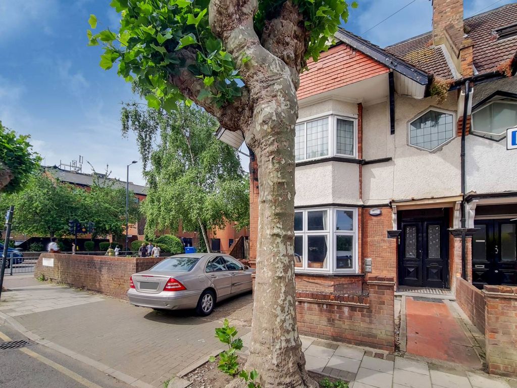 Greenhill Road, Harrow HA1  