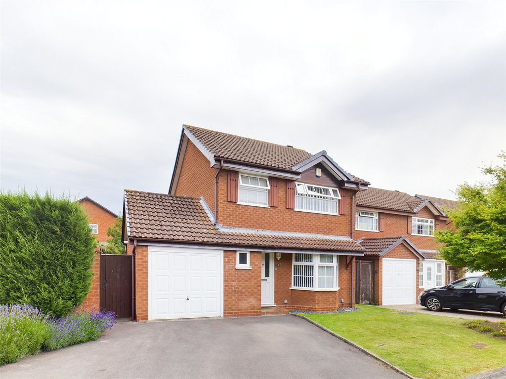 4 bed detached house for sale in Gambier Parry Gardens, Gloucester GL2